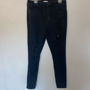 Black distressed jeggings